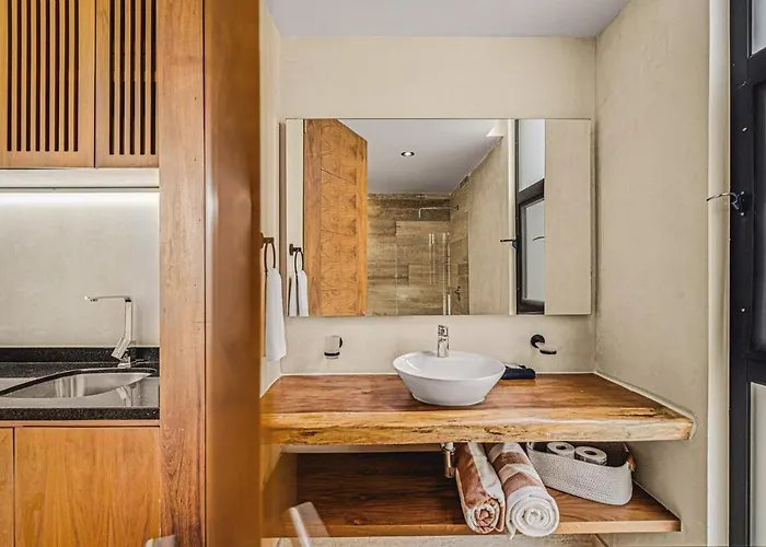 Appartement Serene 3br Penthouse W Private Pool | Roof | Gym