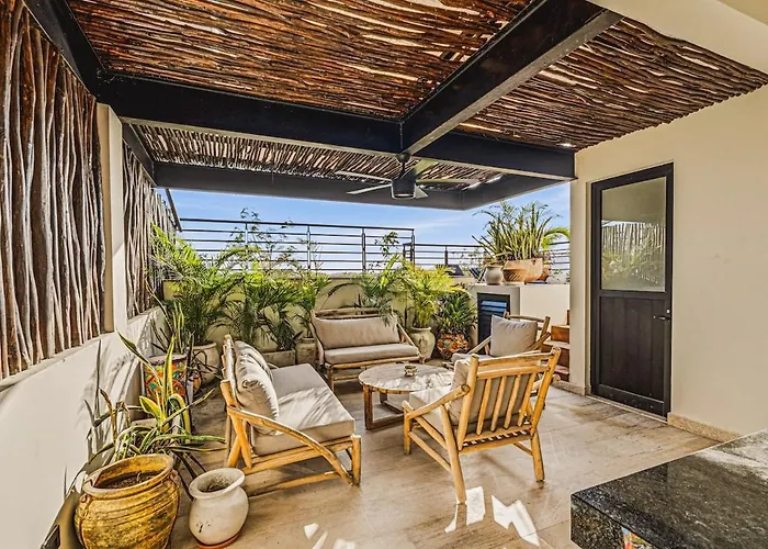 Serene 3br Penthouse W Private Pool | Roof | Gym Appartement *
