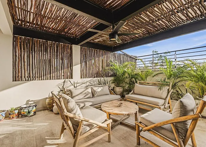 Serene 3br Penthouse W Private Pool | Roof | Gym Appartement *